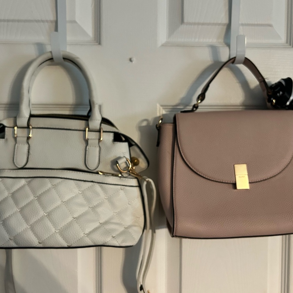 Elegant Gray Quilted Handbag